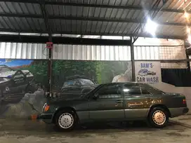 DIJUAL MERCEDES BENZ 300E W124 BOXER 1990 MT