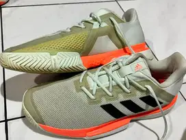 Sepatu Adidas Klasik