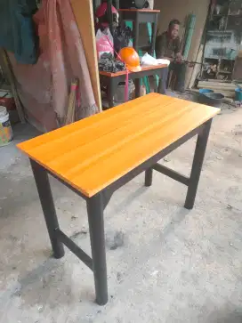 Meja panjang 100
