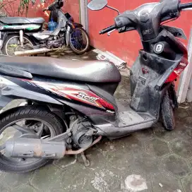 Honda Beat Hitam