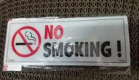 Akrelik no smoking