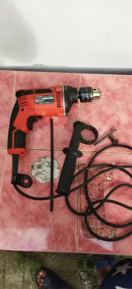 Bor maktec mt 817