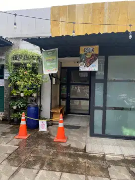 Disewakan tempat usaha kuliner KHUSUS ONLINE lokasi sangat strategis