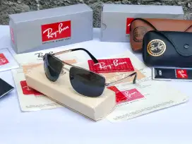 Kacamata Ray - Ban original bekas seperti baru