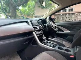 Mitsubishi Xpander Cross 1.5 AT Bensin 2020