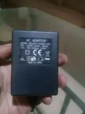 adaptor 9volt siap pakai.