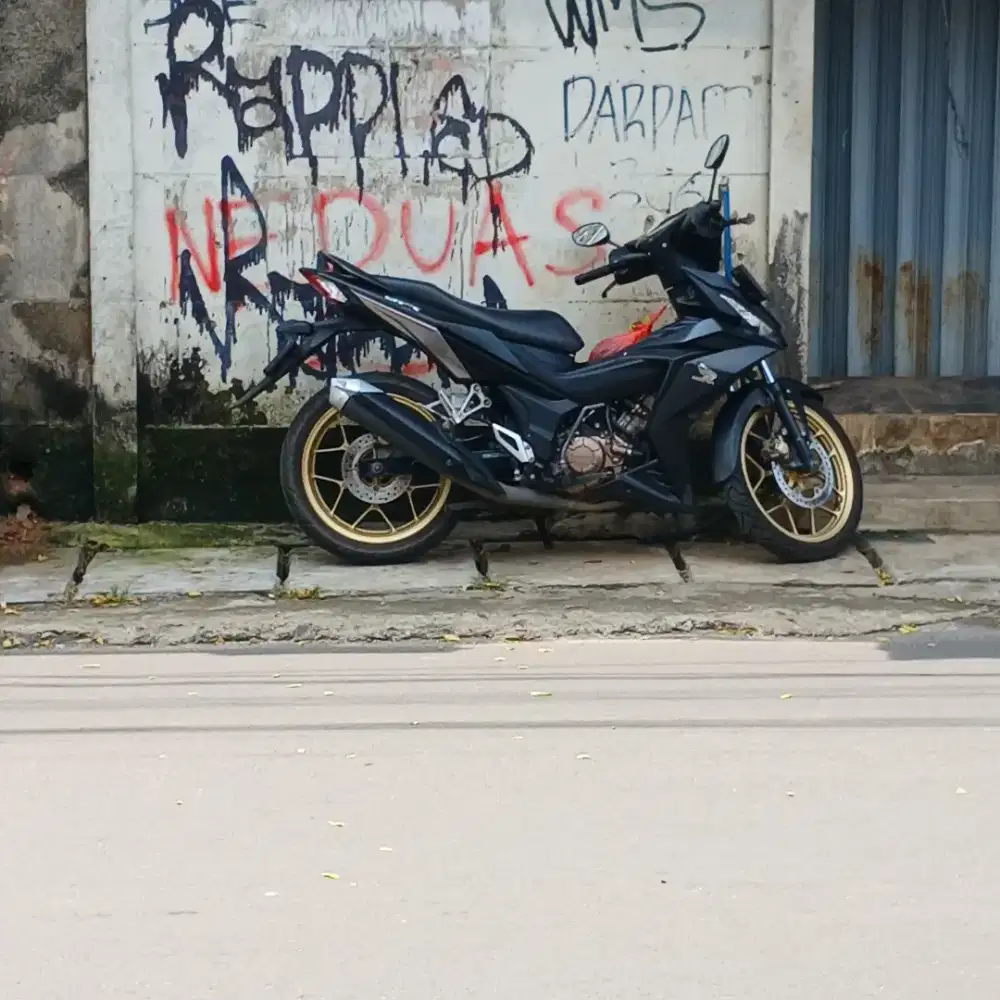 Honda Supra GTR 150 (iklan segera berakhir besok)