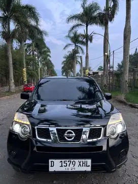 Nissan Xtrail ST AT 2012 Hitam