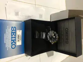 Seiko Sports 5 SRP569K1