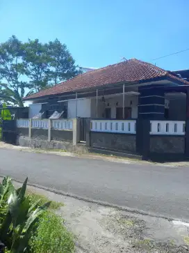 Jual rumah dekat pusat kota Salatiga