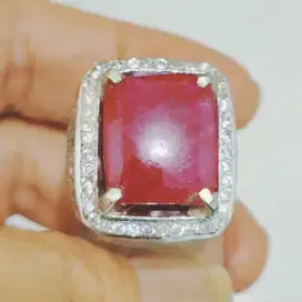 Natural Ruby 25.40 Carats Sertipikat Noheated/NH