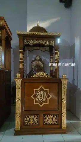 Mimbar masjid khutbah ukir kayu jati