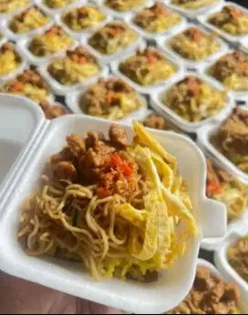 Nasi Paket Goceng Termurah