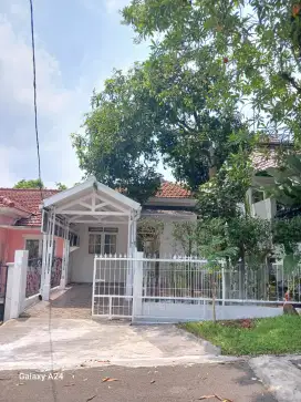 Dikontrakan rumah fullfunished di taman legian sentul city