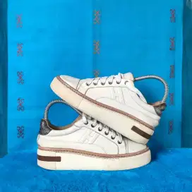 Sepatu Hermes Polo