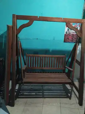 Kursi Goyang Taman Kayu Jati