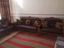 Tukang service sofa