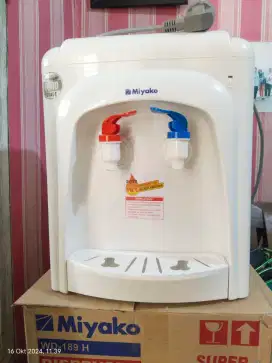 Di spenser merek MIYAKO DISPENSER MIYAKO HOT & NORMAL