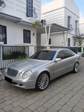 Mercedes Benz W211 E240 Elegance 2002