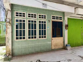 Disewakan Rumah di jalan Slamet Riady dekat pasar kuto Palembang