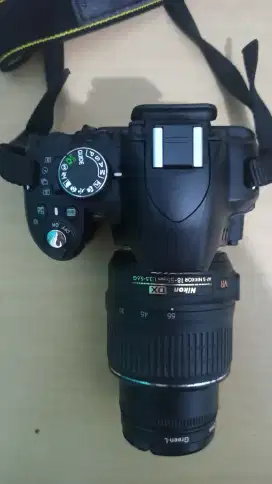 Kamera DSLR Nikon D3100 - Lensa kit 18-55 (Standart)