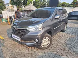 DP Rendah  2,5JT Daihatsu Xenia 1.3 R STD Bensin-MT 2017 Abu-Abu