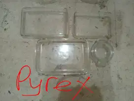 Loyang kotak dan bulat pyrex vintage