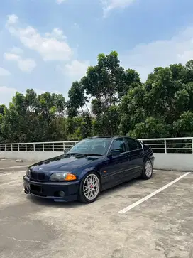 BMW E46 325i 2001 A/T