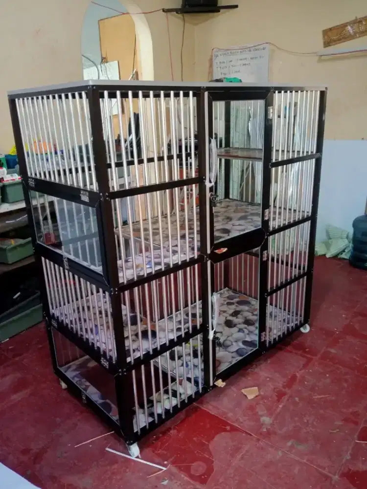 Kandang kucing alumunium