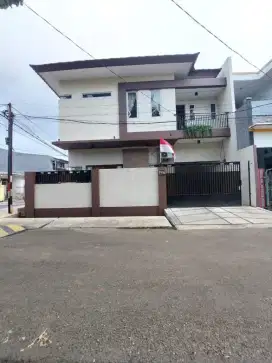 Rumah Bebas Banjir Murah montok Di Perumkar Dki , Pondok Kelapa