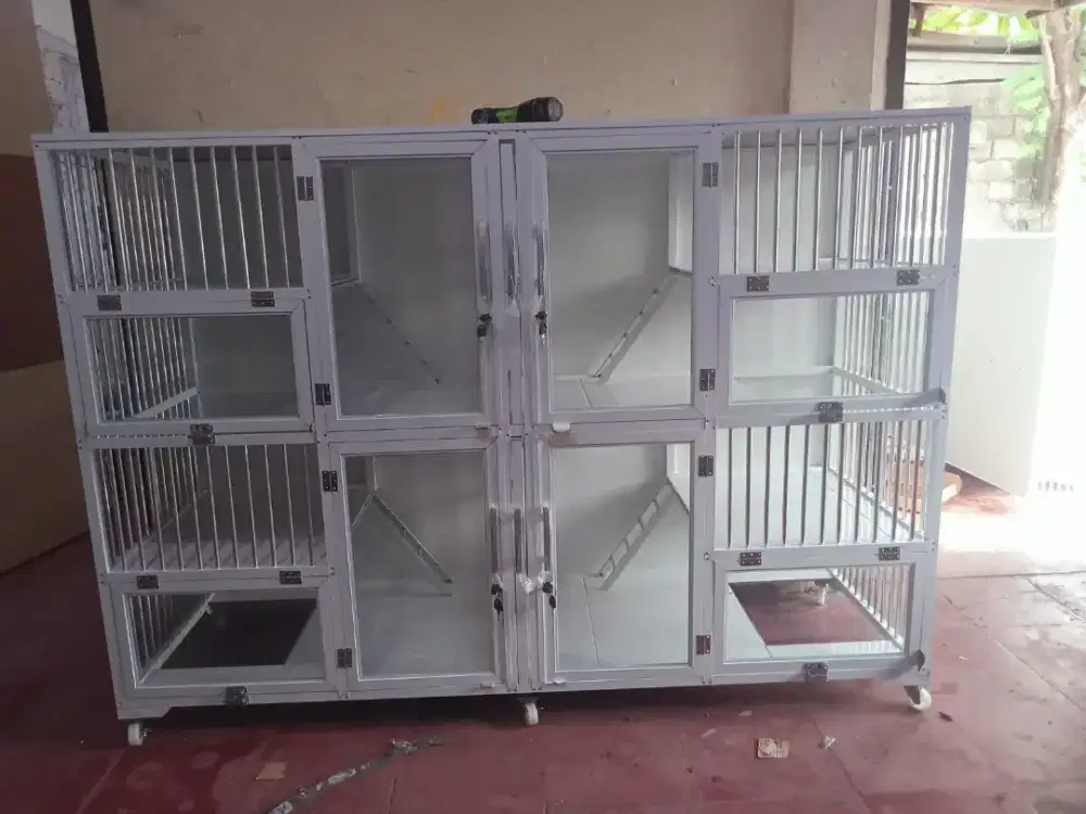 Kandang kucing alumunium