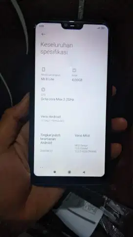 Xiaomi Mi 8 lite ram 4/64 hp aja