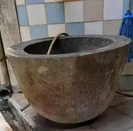 Bak air/Gentong batu alam
