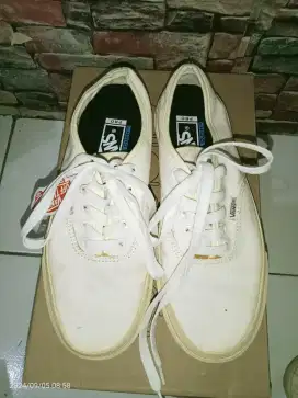 Sepatu Vans sale