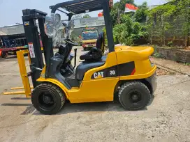 Forklift 3 ton caterpilar