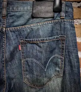 Levis Dark Wash