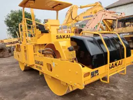 JUAL TANDEM ROLLER 9 TON SAKAI SW850 DOUBLE DRUM BUILT UP 2024
