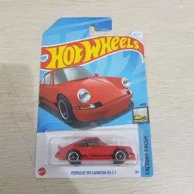 Hot Wheels Porsche 911 Carrera RS 2.7