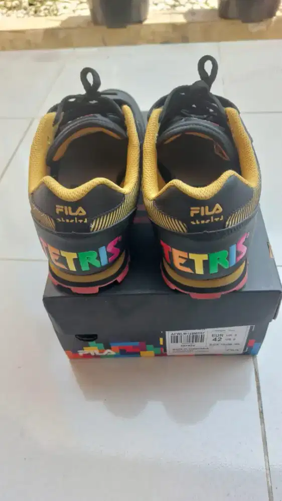 Sepatu ori fila