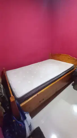 Dijual ranjang kayu