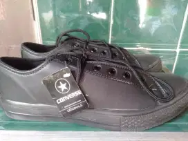 Jual Sepatu Converse baru Size 41