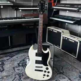 BILLY MUSIK - Epiphone Talent SG Standard white finished - EMG Pickup