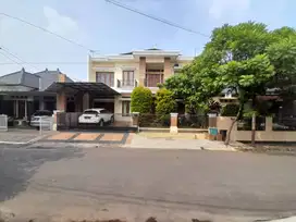 Dijual rumah 2 lantai siap huni di Kemang Pratama 1, Bekasi