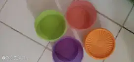 Toples serba guna Tupperware