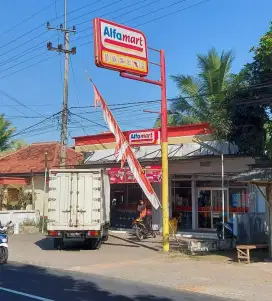 Dijual Cepat Bangunan Komersil Minimarket Di Jember