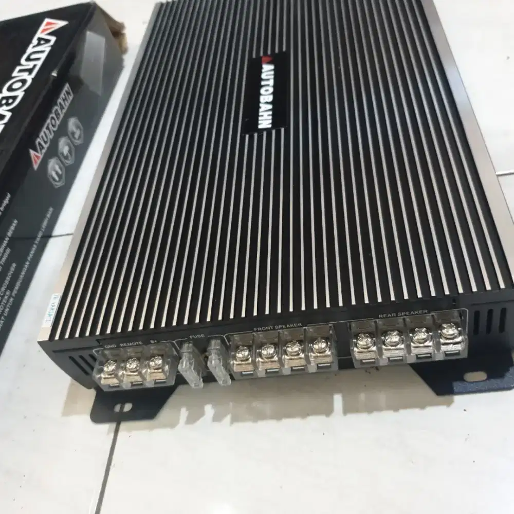 Power amplifier 4 channel AUTOBAHN /new