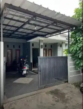 JUAL MURAH !!!  RUMAH MEGAH DI KOMPLEK GALAXY
