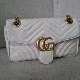 Gucci marmont putih