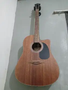 Gitar Akustik masih mulus