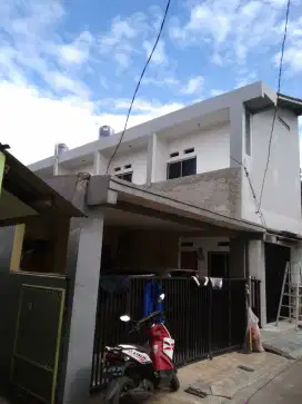 Disewakan kontrakan 2 lantai